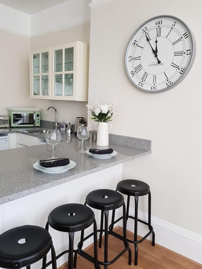 Heart Of Southsea,Near Common And Sea. Apartment Portsmouth Bagian luar foto